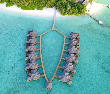 How to Get to Holiday Island Resort Maldives [Airport Transfer Guide]